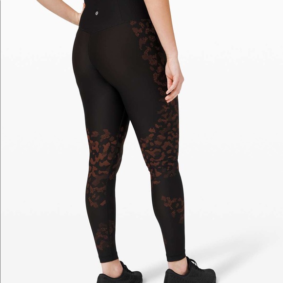 Lululemon High Rise Tight - Picture 3 of 6